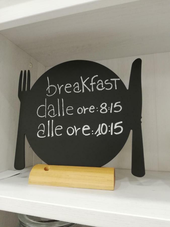 Bed and Breakfast Angelica Napoli Esterno foto